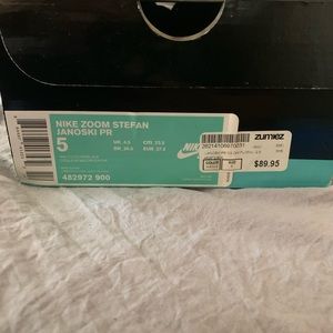 Nike SB Digi Florals Men’s Size 5